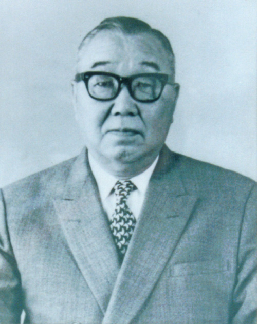 創業者 柿﨑 忠