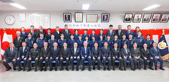 入社式の記念撮影